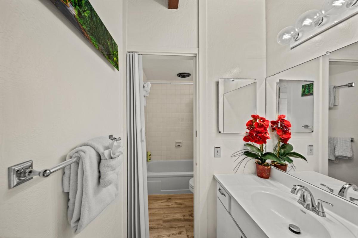 קאילואה-קונה Newly Upgraded 1Br Unit Near Beach Max Of 5 Guests מראה חיצוני תמונה